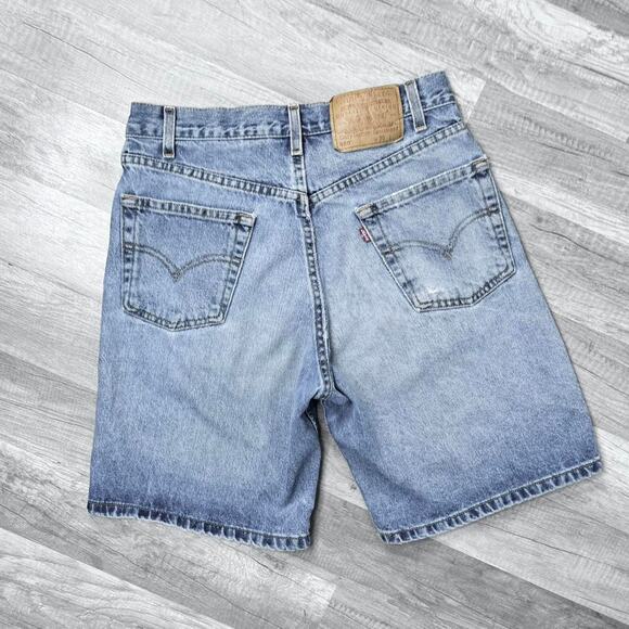 Vintage 90s Levi’s 550 Jean Short Distressed Light Wash 31" Waist - Picture 1 of 8